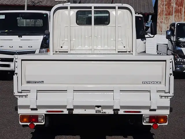 トヨタ トヨエース 小型 平ボディ ABF-TRY220 H25の中古トラック画像4