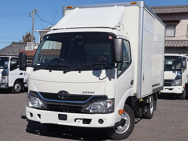 トヨタ ダイナ 小型 アルミバン 10尺 TKG-XZC605