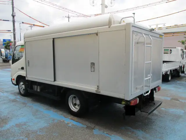 日野 デュトロ 小型 アルミバン ボトルカー サイドドアの中古トラック画像5