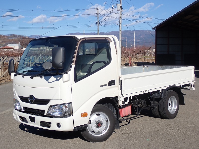 日野 デュトロ 小型 平ボディ 10尺 TKG-XZU675M