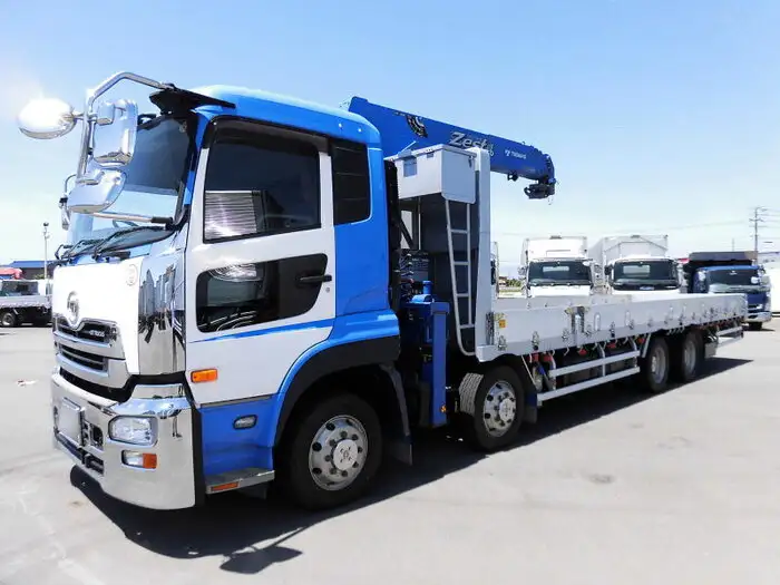 日産UD クオン 大型 クレーン付 エアサス 4段の中古トラック画像1