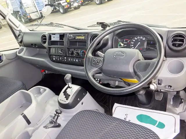 日野 デュトロ 小型 平ボディ 床鉄板 2SG-XKU712Mの中古トラック画像11