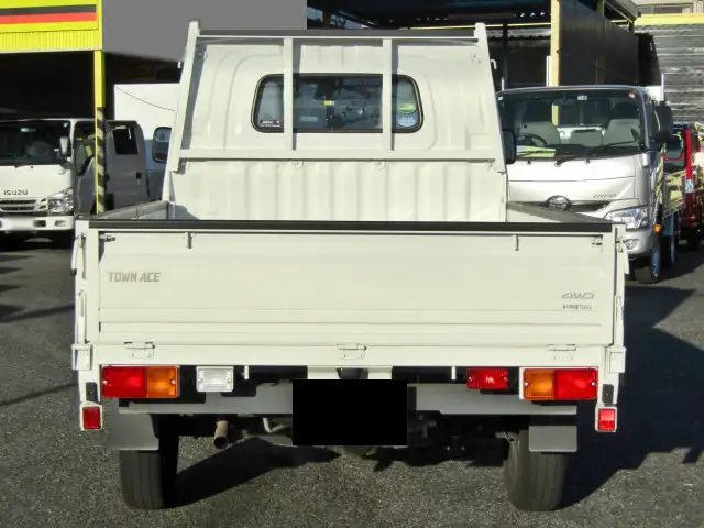 トヨタ タウンエース 小型 平ボディ 5BF-S413U R3の中古トラック画像4