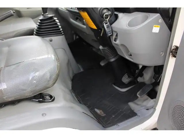日野 デュトロ 小型 平ボディ パワーゲート 床鉄板の中古トラック画像14