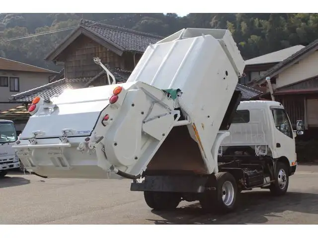日野 デュトロ 小型 パッカー車 巻き込み式 回転ダンプ式の中古トラック画像4