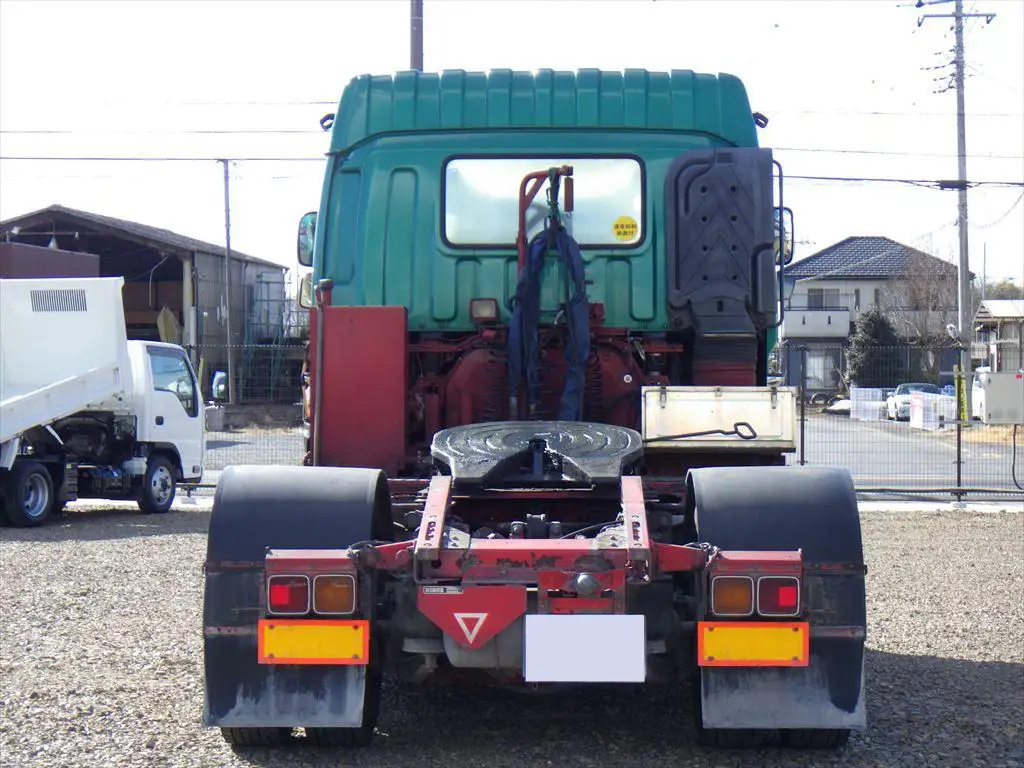 いすゞ ギガ 大型 トラクター ハイルーフ 1デフの中古トラック画像4