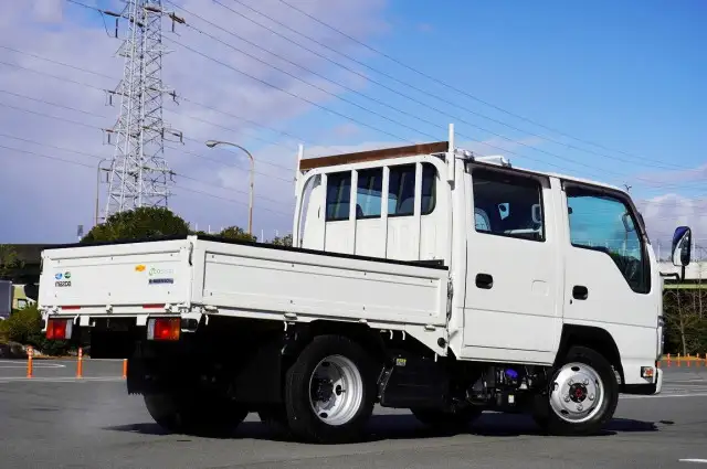 マツダ タイタン 小型 平ボディ Wキャブ 床鉄板の中古トラック画像3