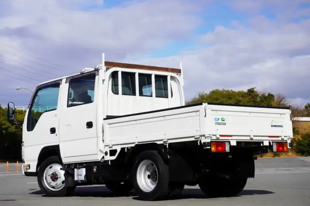 マツダ タイタン 小型 平ボディ Wキャブ 床鉄板の中古トラック画像4