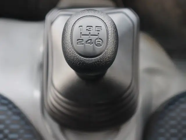 トヨタ ダイナ 小型 平ボディ Wキャブ 2PG-GDY231の中古トラック画像15