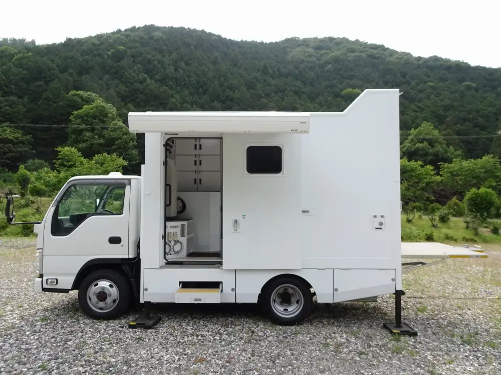 いすゞ エルフ 小型 特殊車両 BKG-NJS85AN の中古トラック【車両