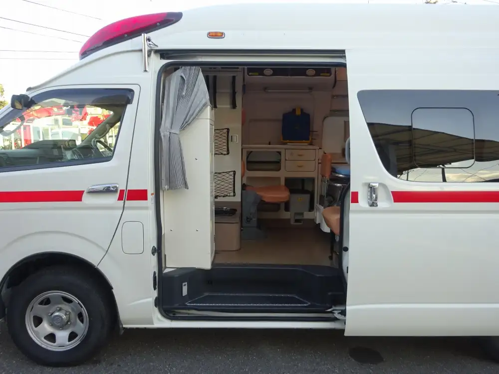 トヨタ ハイエース 小型 特殊車両 CBF-TRH226S H28の中古トラック画像4