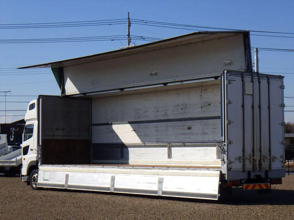 日野 プロフィア 大型 ウイング ハイルーフ エアサスの中古トラック画像6