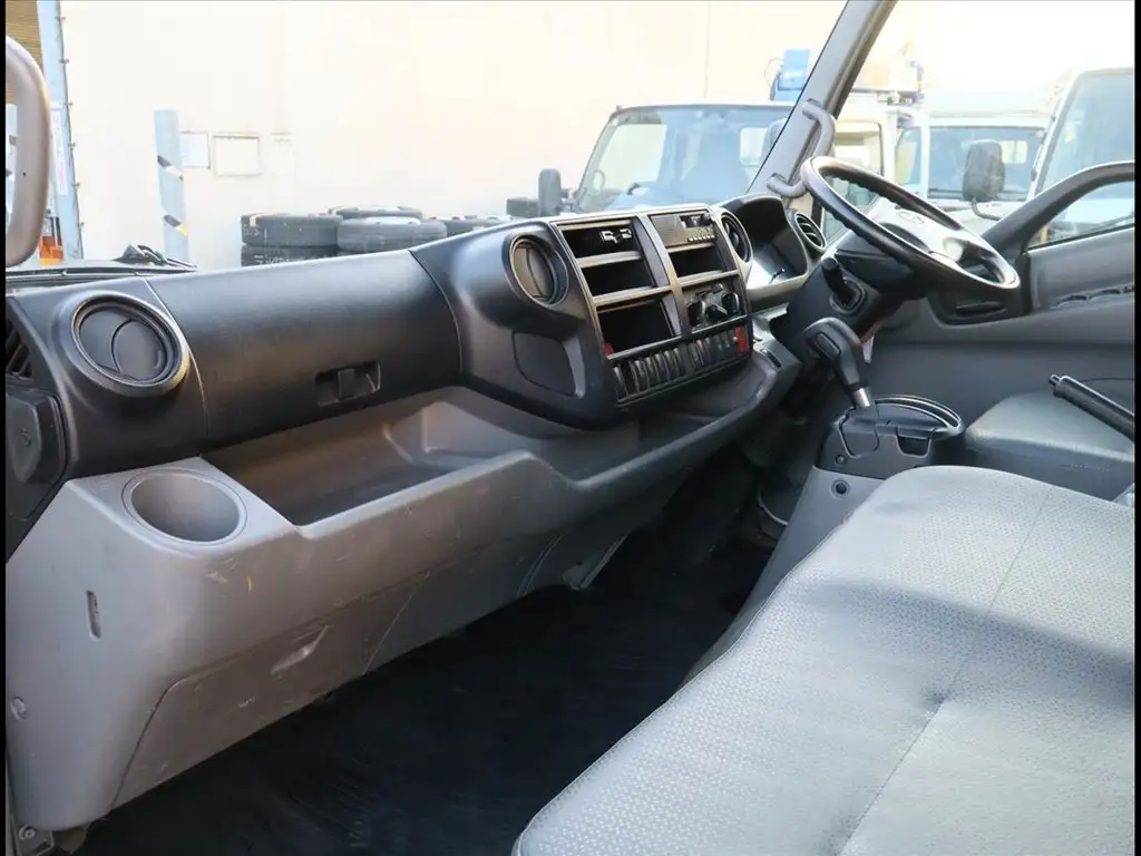日野 デュトロ 小型 平ボディ TKG-XZC710M H27の中古トラック画像12