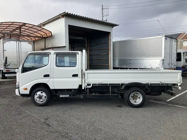トヨタ ダイナ 小型 平ボディ Wキャブ TKG-XZU695の中古トラック画像4