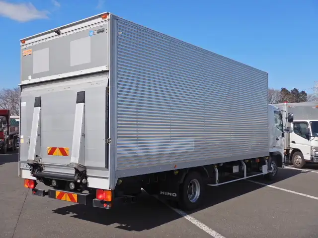 日野 レンジャー 中型/増トン アルミバン パワーゲート 床鉄板の中古トラック画像3