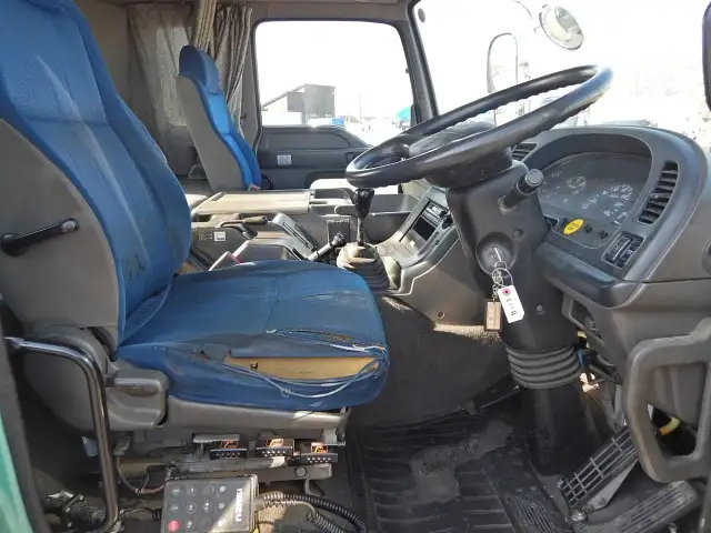 いすゞ ギガ 大型 トラクター ハイルーフ 1デフの中古トラック画像7