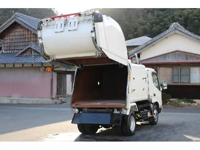 日野 デュトロ 小型 パッカー車 巻き込み式 回転ダンプ式の中古トラック画像4