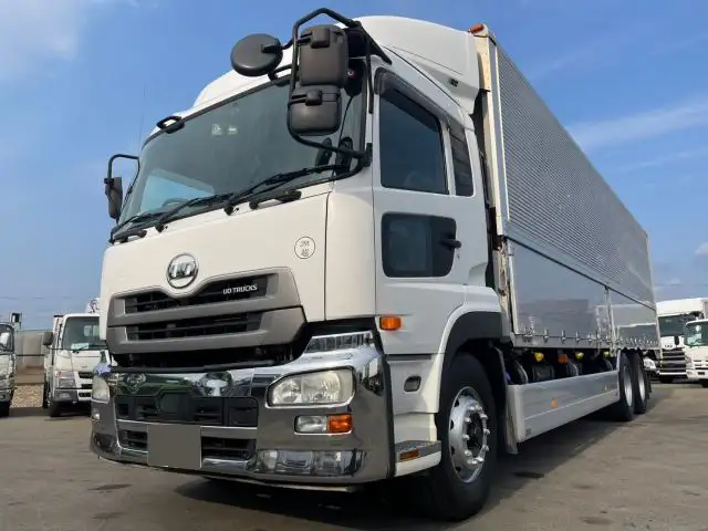 日産UD クオン 大型 ウイング パワーゲート エアサスの中古トラック画像1