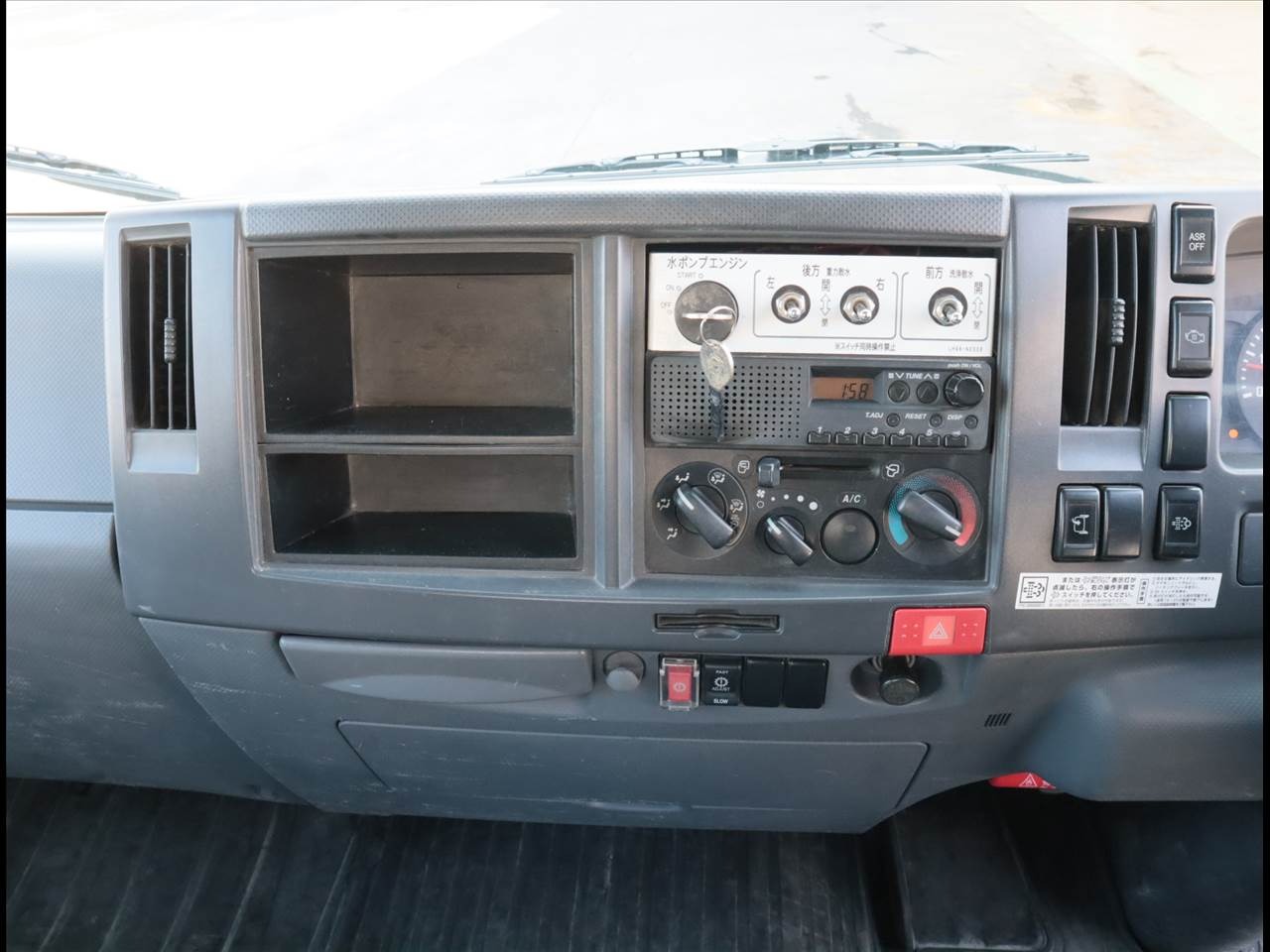 いすゞ エルフ 小型 タンク車 散水車 SKG-NPR85YNの中古トラック画像14