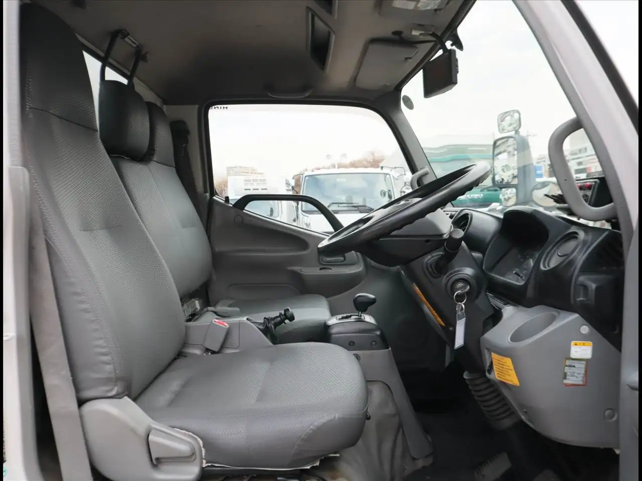 日野 デュトロ 小型 パッカー車 巻き込み式 回転ダンプ式の中古トラック画像12