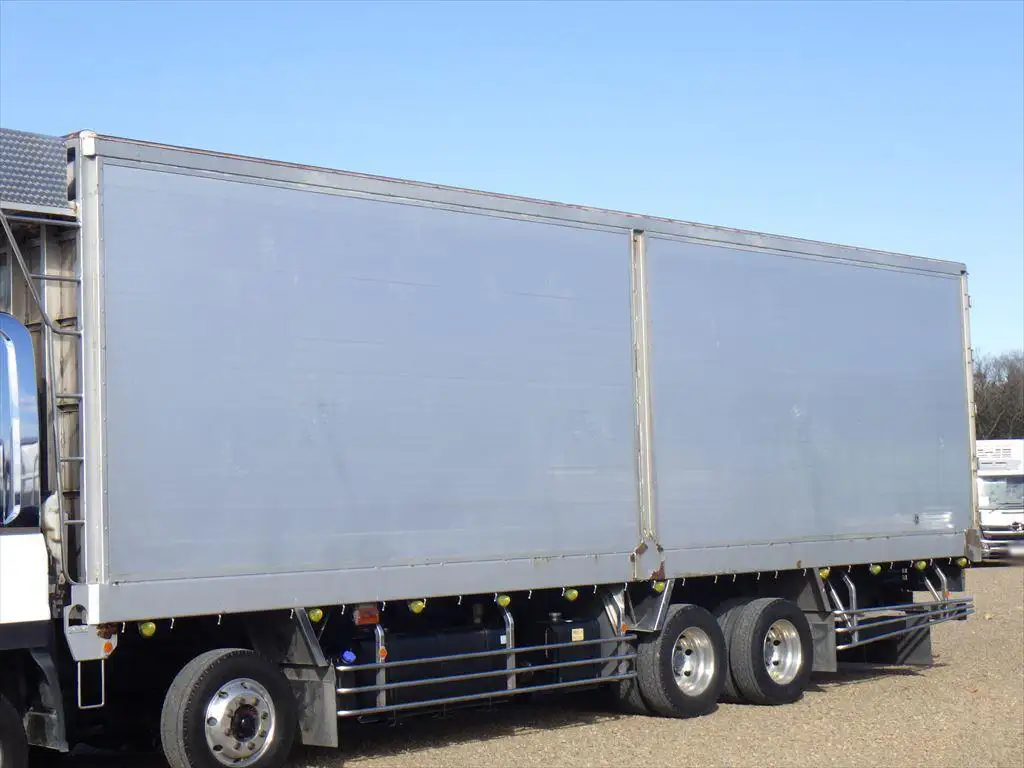 いすゞ ギガ 大型 特殊車両 QPG-CYH77B H28の中古トラック画像6