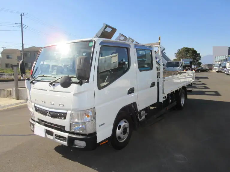 三菱 キャンター 小型 平ボディ Wキャブ 2RG-FEA20の中古トラック画像1