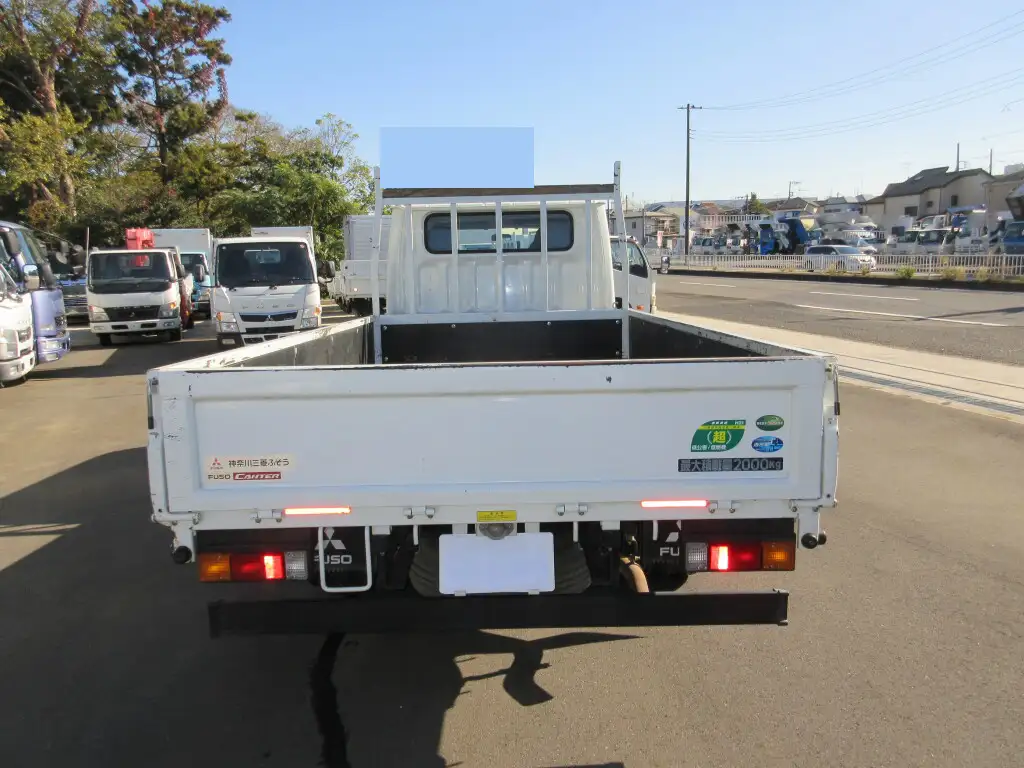三菱 キャンター 小型 平ボディ Wキャブ 2RG-FEA20の中古トラック画像5
