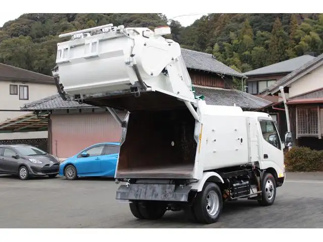 日野 デュトロ 小型 パッカー車 巻き込み式 回転ダンプ式の中古トラック画像4