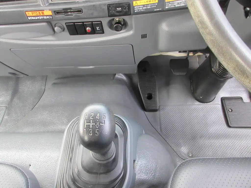 いすゞ フォワード 中型/増トン クレーン付 4段 ラジコンの中古トラック画像14