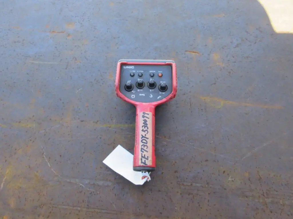 三菱 キャンター 小型 クレーン付 床鉄板 4段の中古トラック画像11