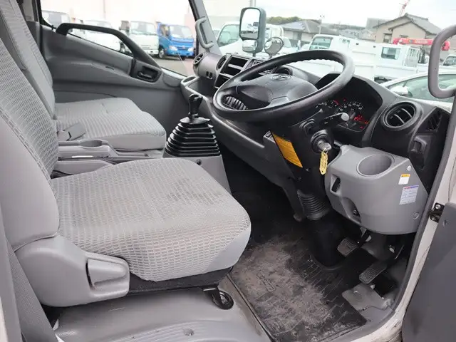 トヨタ ダイナ 小型 平ボディ 幌 TKG-XZU710の中古トラック画像11