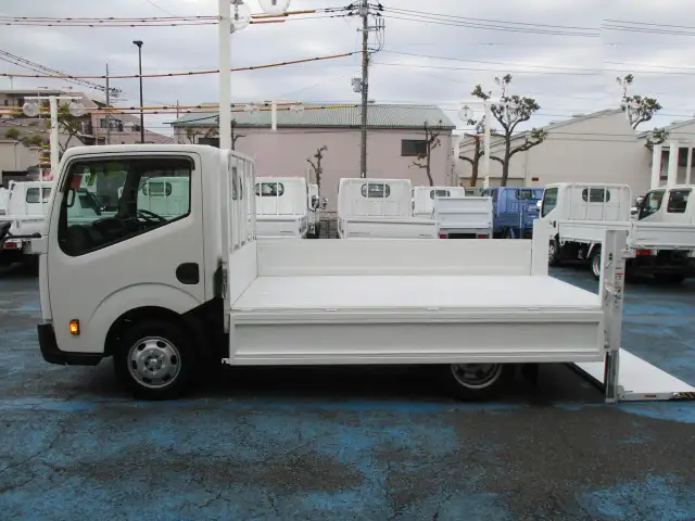 日産 アトラス 小型 平ボディ パワーゲート CBF-SQ2F24の中古トラック画像8