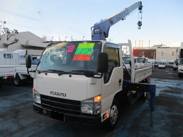 いすゞ エルフ 小型 クレーン付 3段 ラジコンの中古トラック画像1