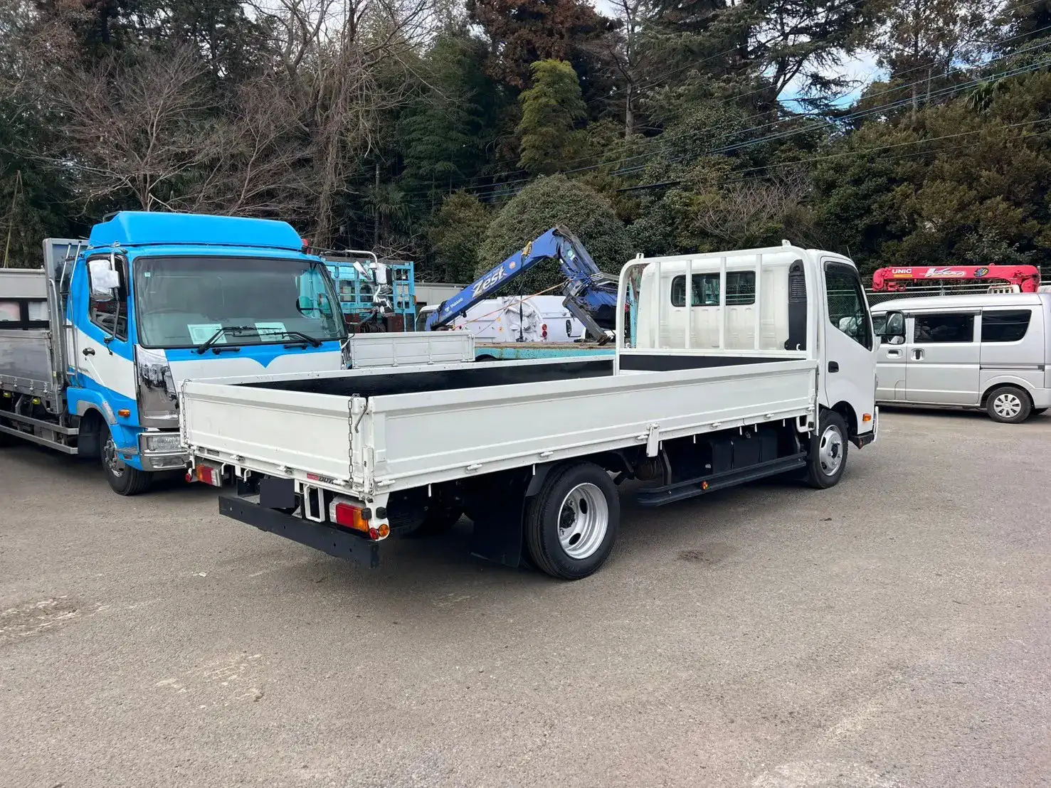 日野 デュトロ 小型 平ボディ TKG-XZC710M H29の中古トラック画像3