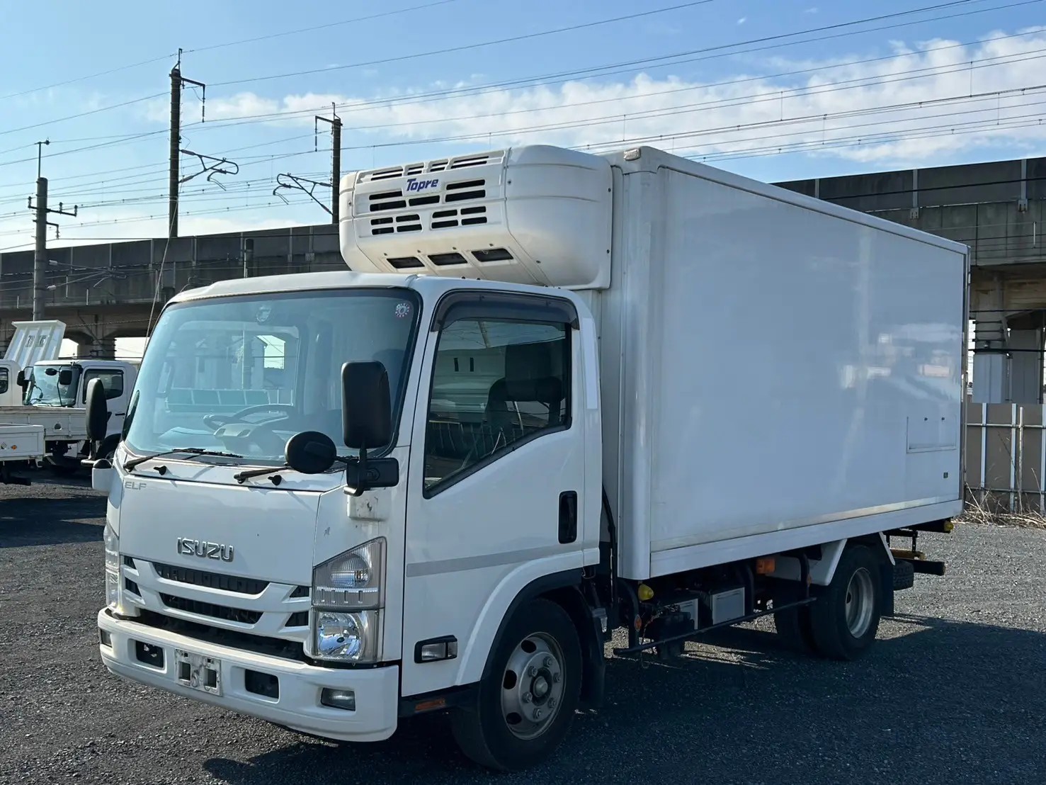 いすゞ エルフ 小型 冷凍冷蔵 中温 床ステン｜画像1