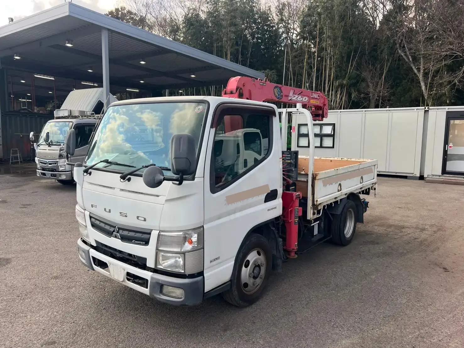 三菱 キャンター 小型 クレーン付 3段 ラジコンの中古トラック画像1