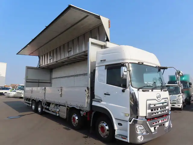 日産UD クオン 大型 ウイング パワーゲート ハイルーフの中古トラック画像3