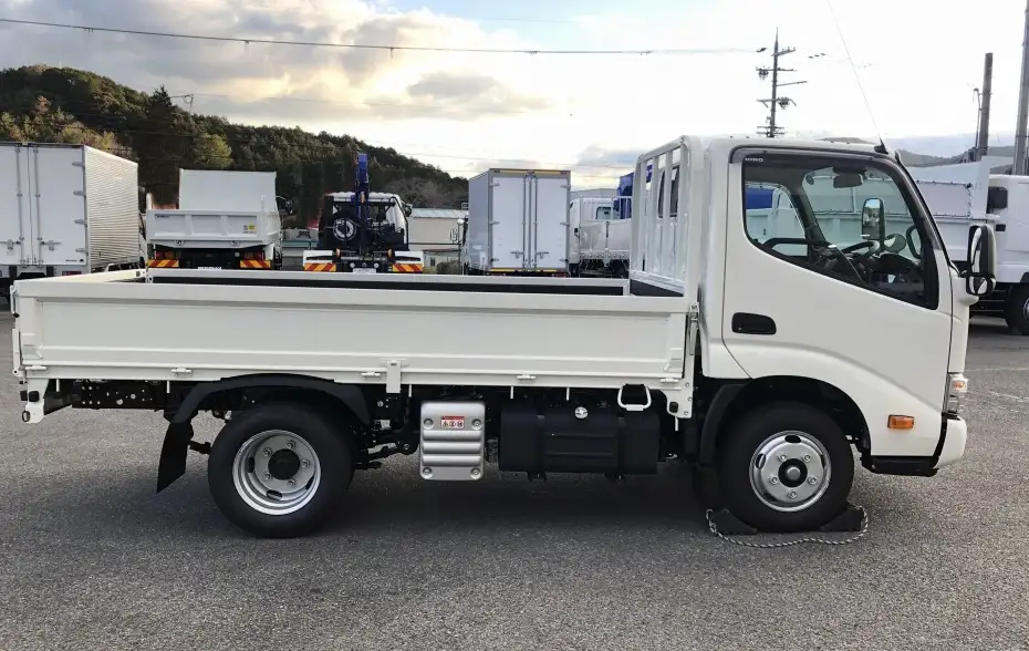 日野 デュトロ 小型 平ボディ 床鉄板 2KG-XZC605Mの中古トラック画像4