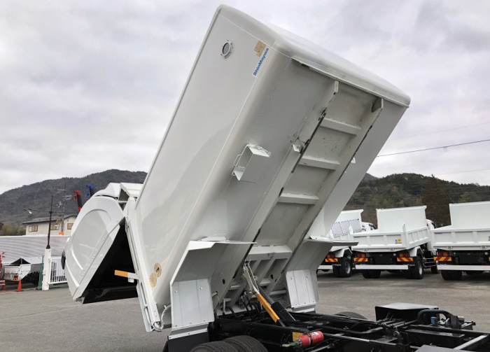 いすゞ エルフ 小型 パッカー車 巻き込み式 回転ダンプ式の中古トラック画像3