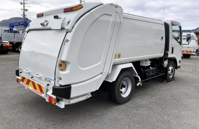 いすゞ エルフ 小型 パッカー車 巻き込み式 回転ダンプ式の中古トラック画像2