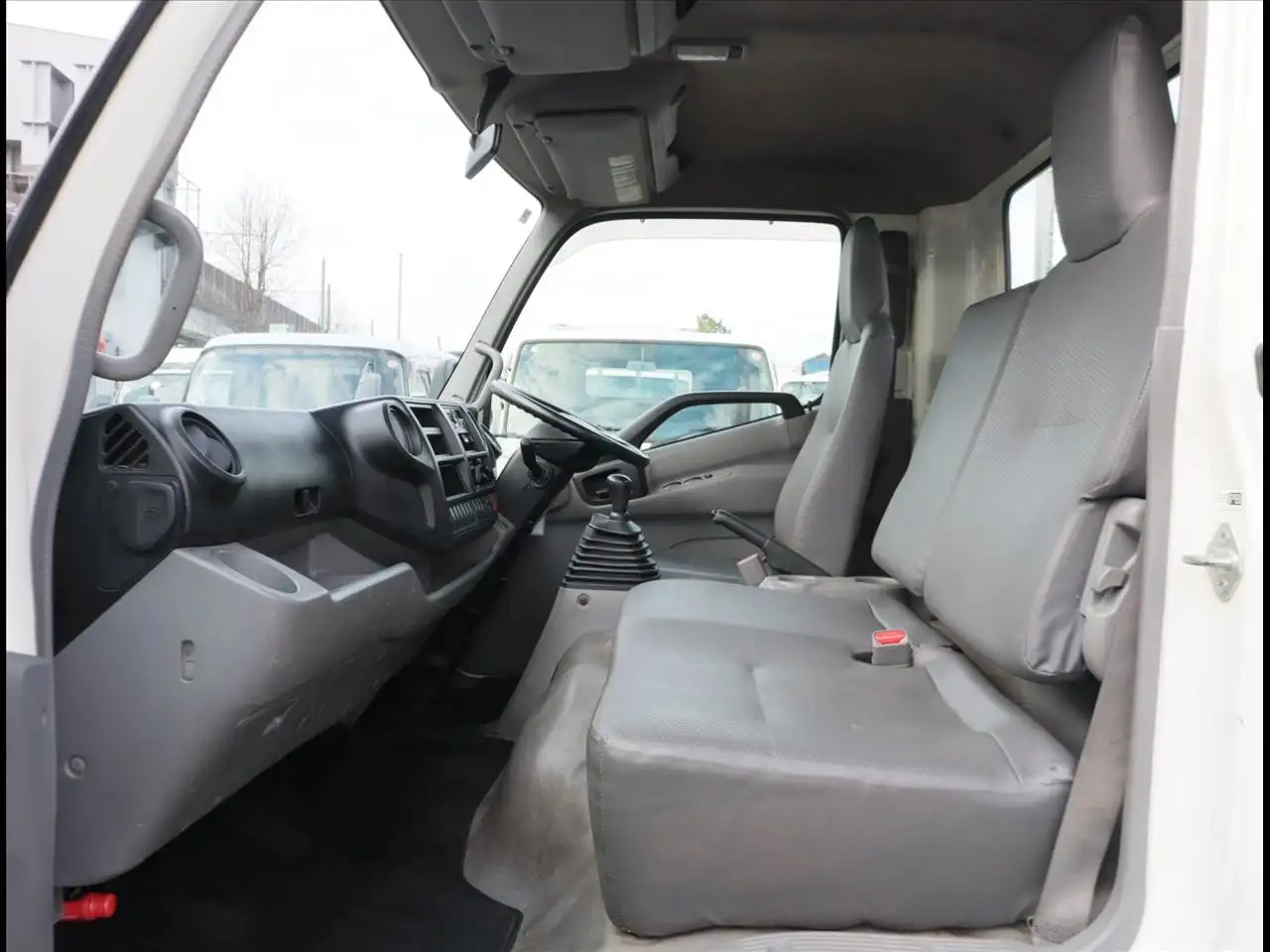 日野 デュトロ 小型 平ボディ TKG-XZC710M H29の中古トラック画像9