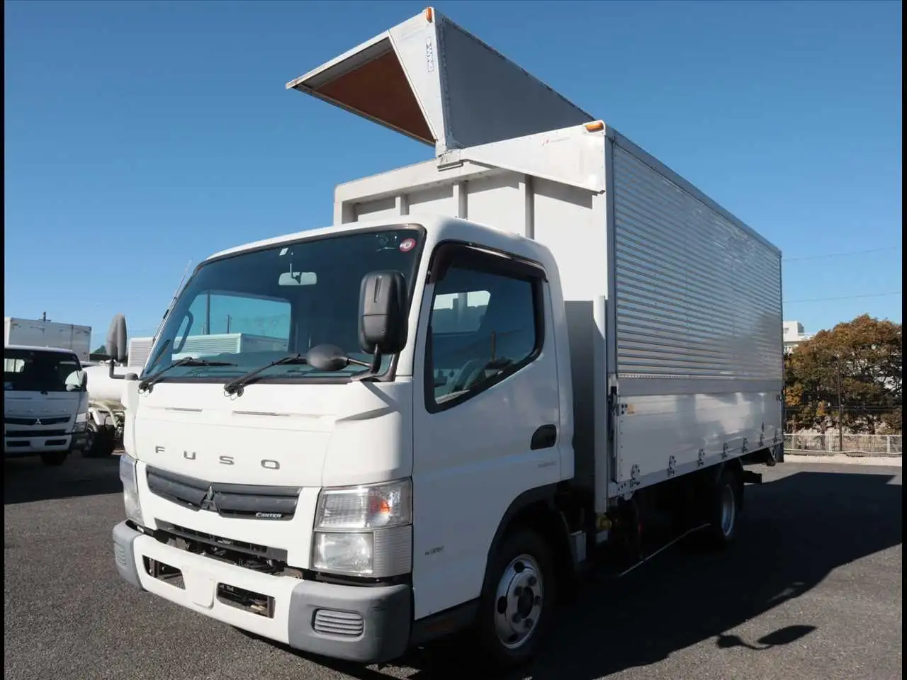 三菱 キャンター 小型 ウイング TKG-FEB50 H24の中古トラック画像1
