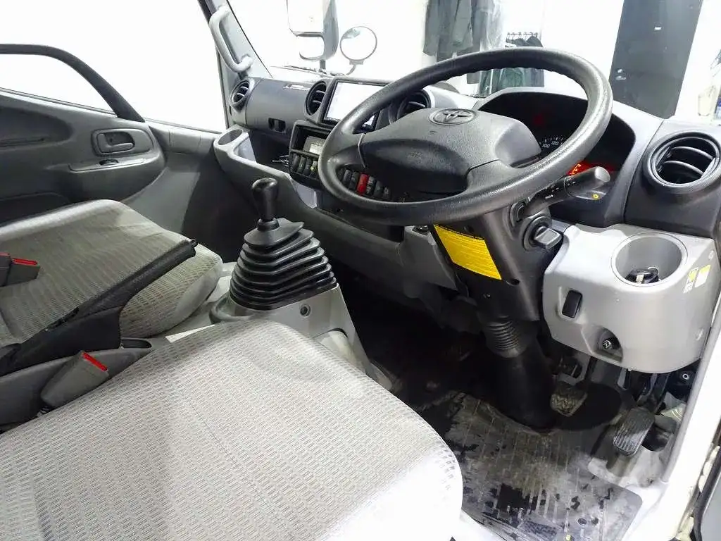 トヨタ ダイナ 小型 クレーン付 3段 ラジコンの中古トラック画像9