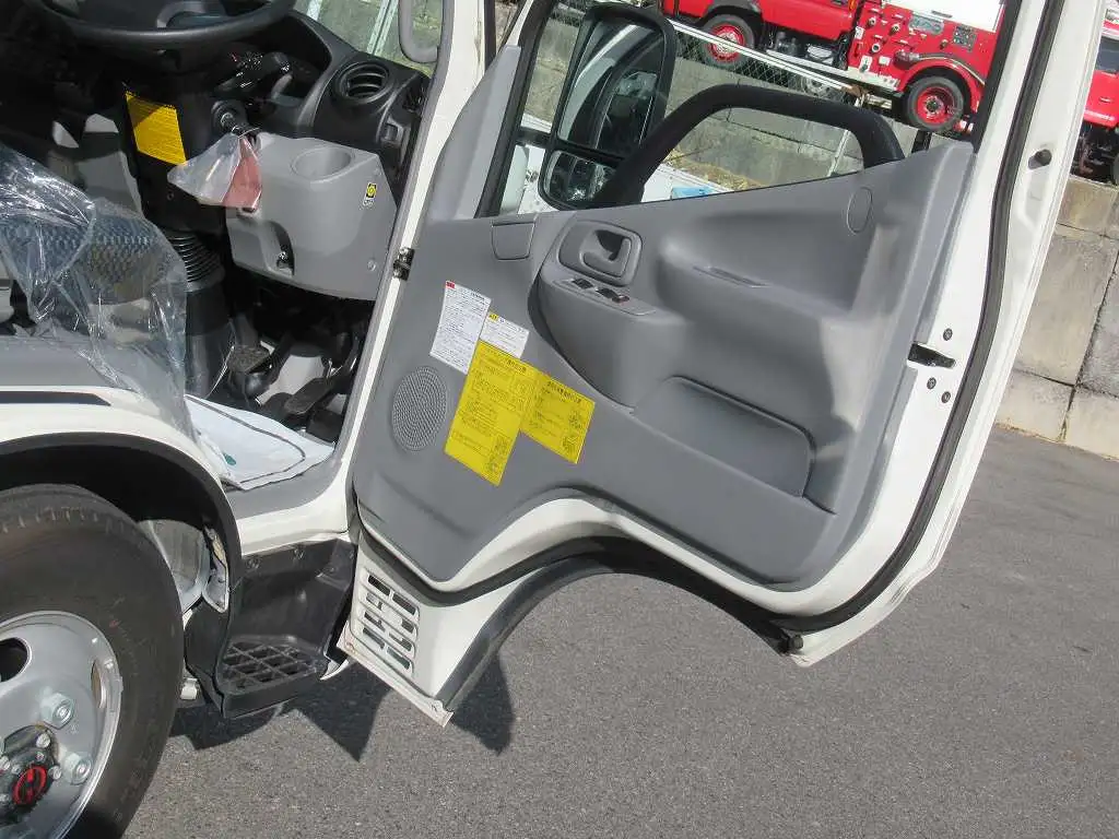 日野 デュトロ 小型 タンク車 ローリー 2KG-XZU685Mの中古トラック画像15