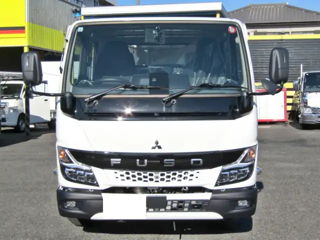 三菱 キャンター 小型 平ボディ Wキャブ 2RG-FBA20の中古トラック画像2