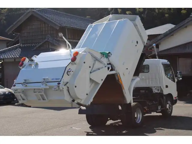 日野 デュトロ 小型 パッカー車 巻き込み式 回転ダンプ式の中古トラック画像4