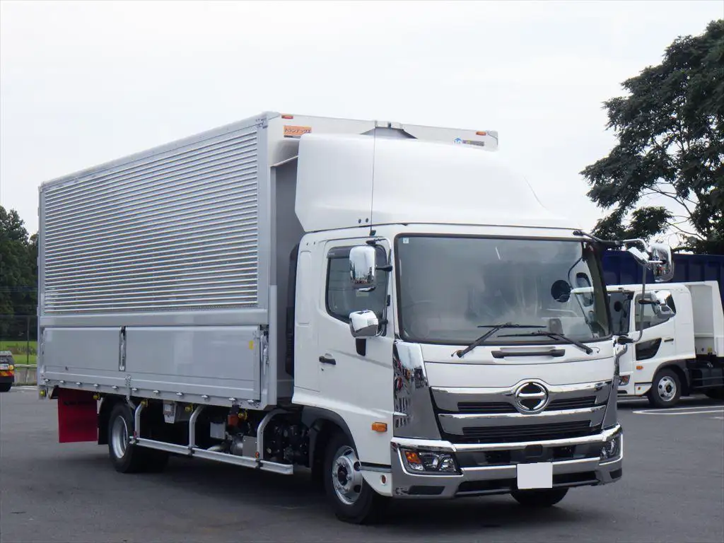 日野 その他 中型/増トン ウイング エアサス ベッドの中古トラック画像2