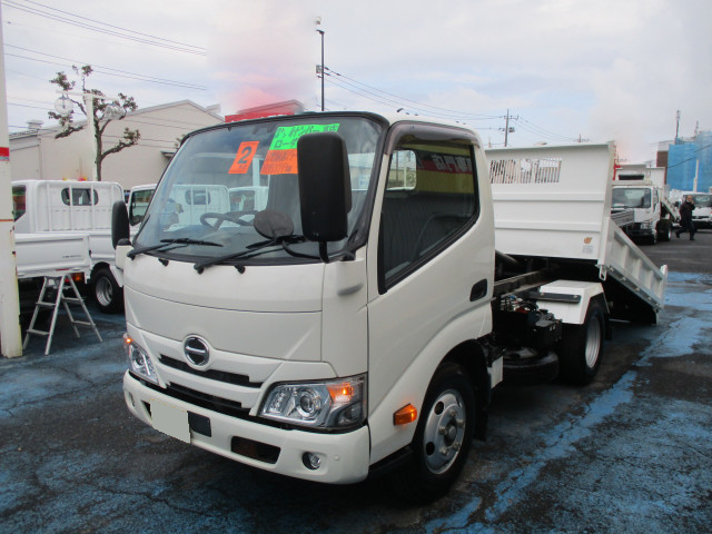 日野 デュトロ 小型 ダンプ 10尺 2RG-XZU600T