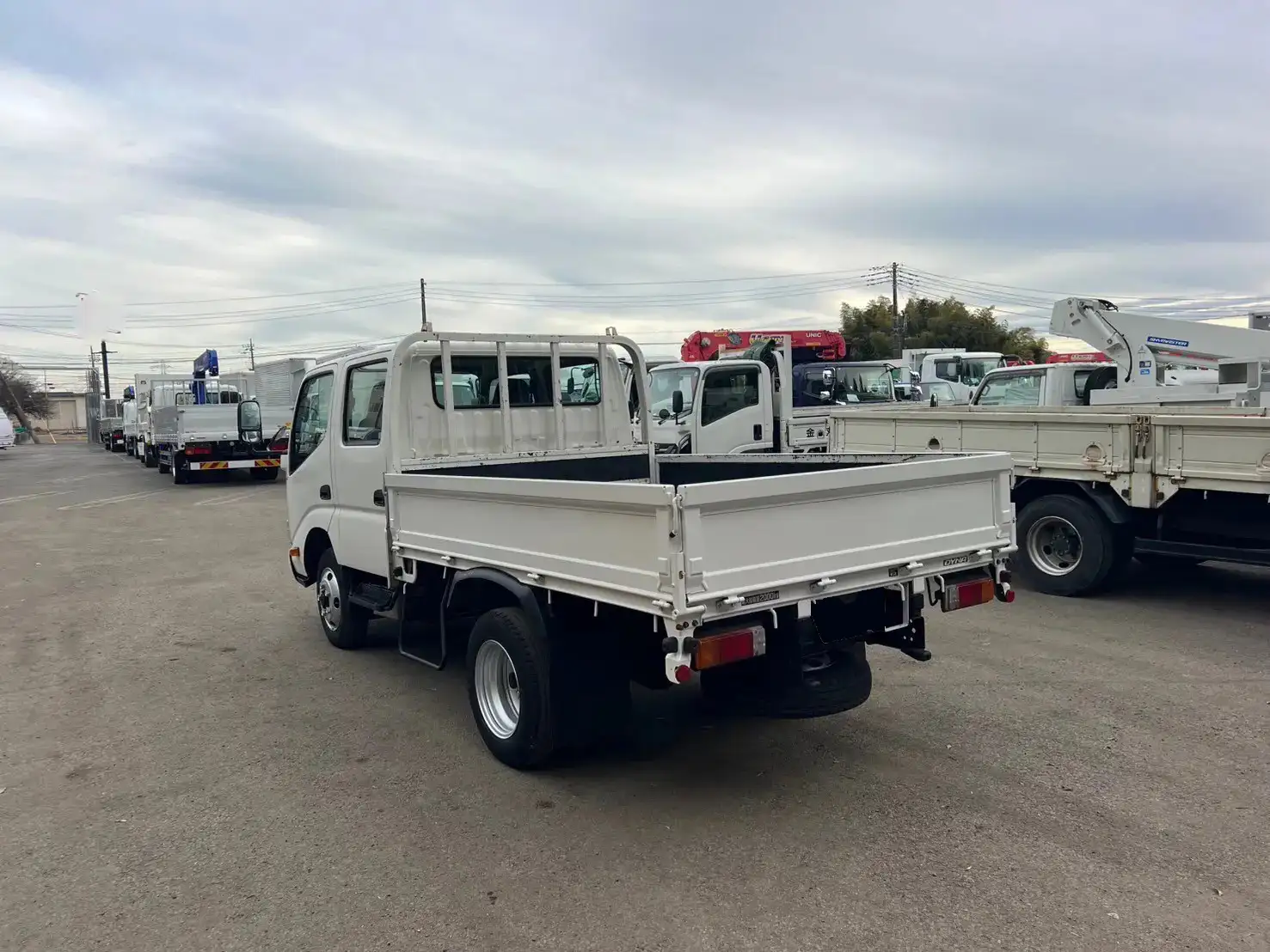 トヨタ ダイナ 小型 平ボディ Wキャブ TKG-XZU685の中古トラック画像4