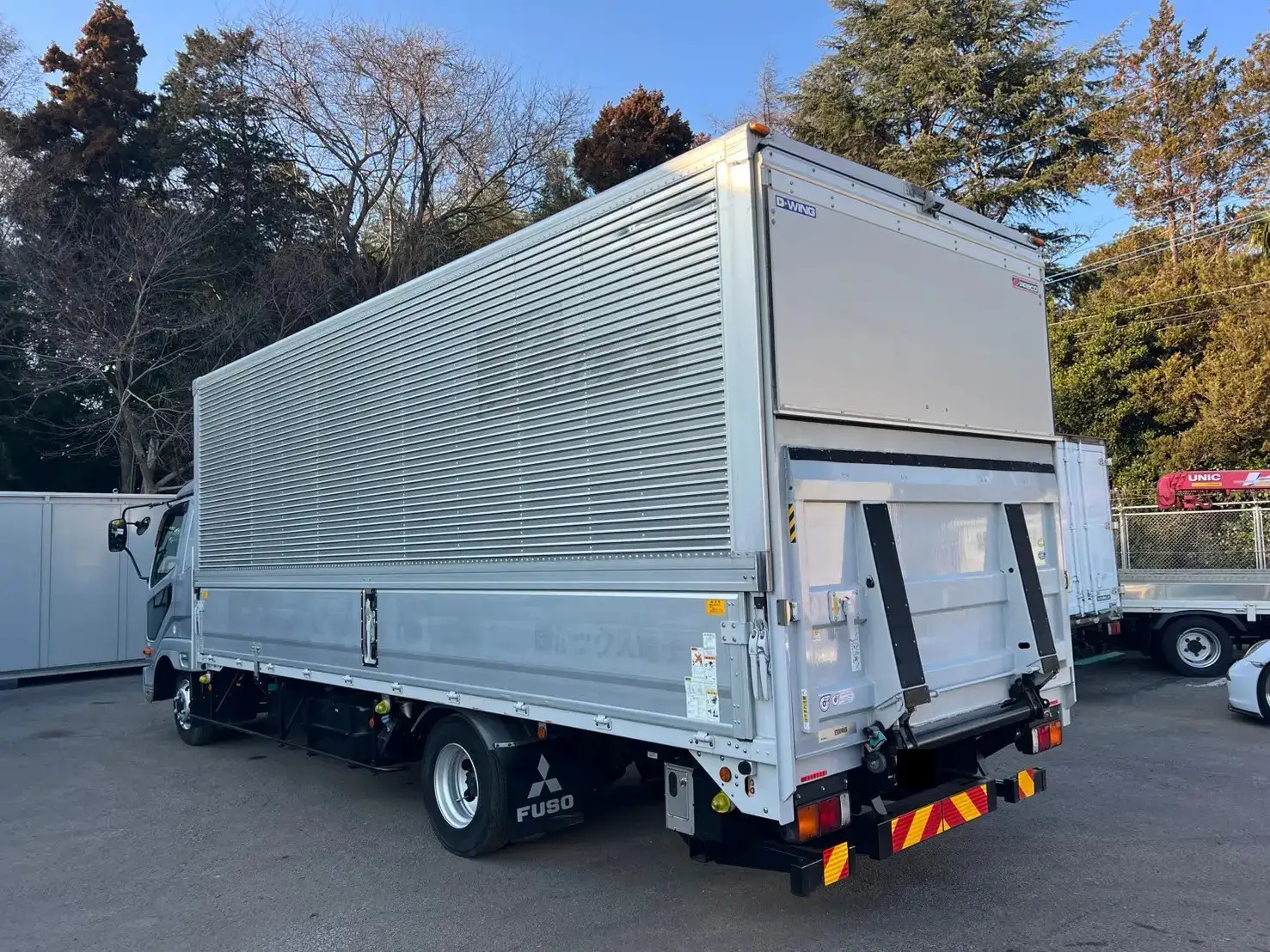 三菱 ファイター 中型/増トン ウイング パワーゲート エアサスの中古トラック画像4